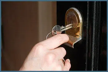 Safe Key Shop Valley Stream, NY 516-962-5750 - 7-door-unlock